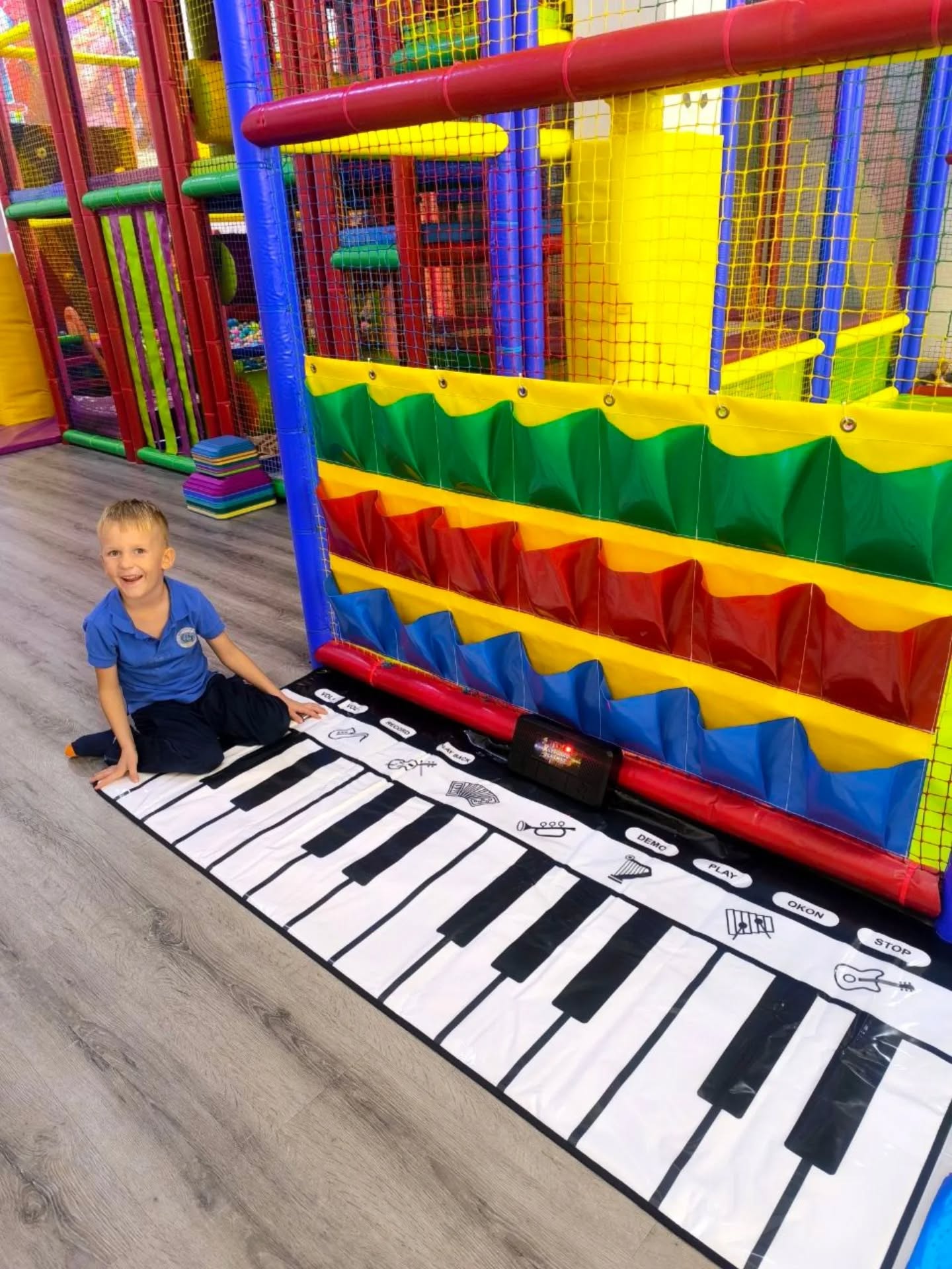 Piano gigante de suelo